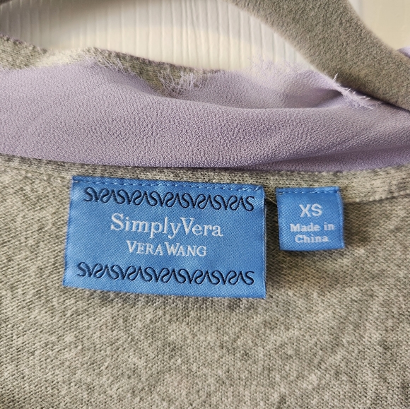 Vera Wang Cardigan - Picture 2 of 3